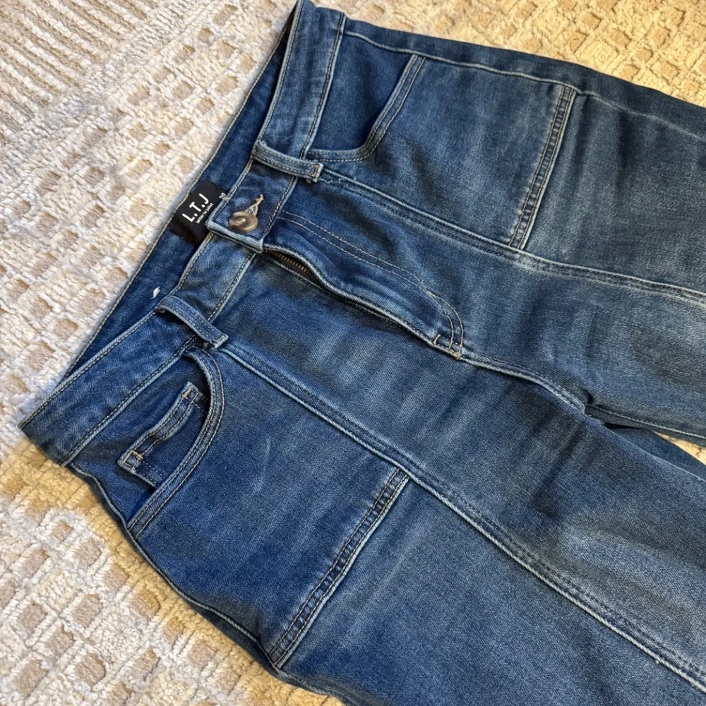 LTJ (Letters to Juliet Denim), Dark A Line Jean, size 29, worn once - Picture 6 of 9